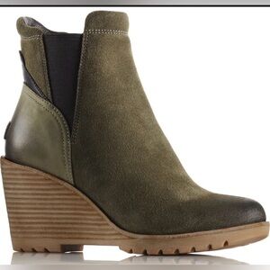 Sorel After Hours Chelsea Boots Olive 11